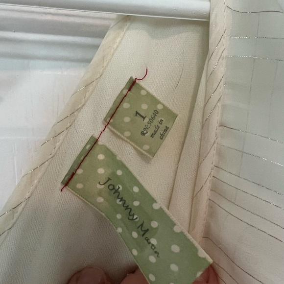 Beautiful white dress with light silver pinstripes. - Picture 3 of 4